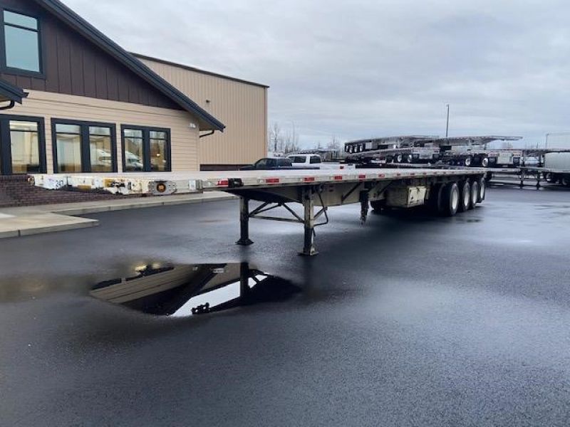 2011 UTILITY 53' QUAD AXLE FLATBED 6210577657