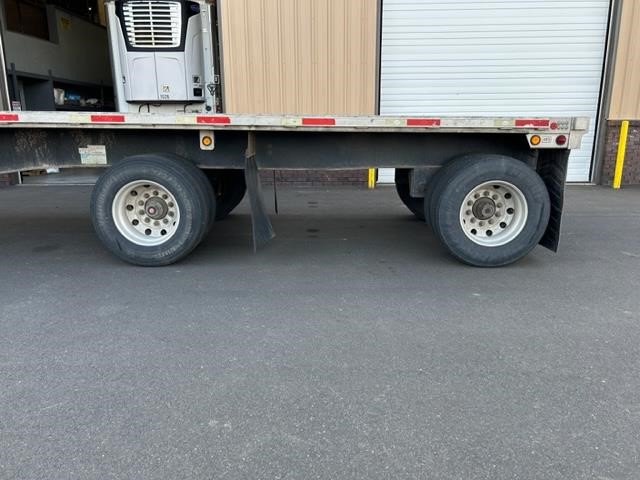 2010 UTILITY 48' SPREAD AXLE COMBO FLATBED - TNT Sales Oregon