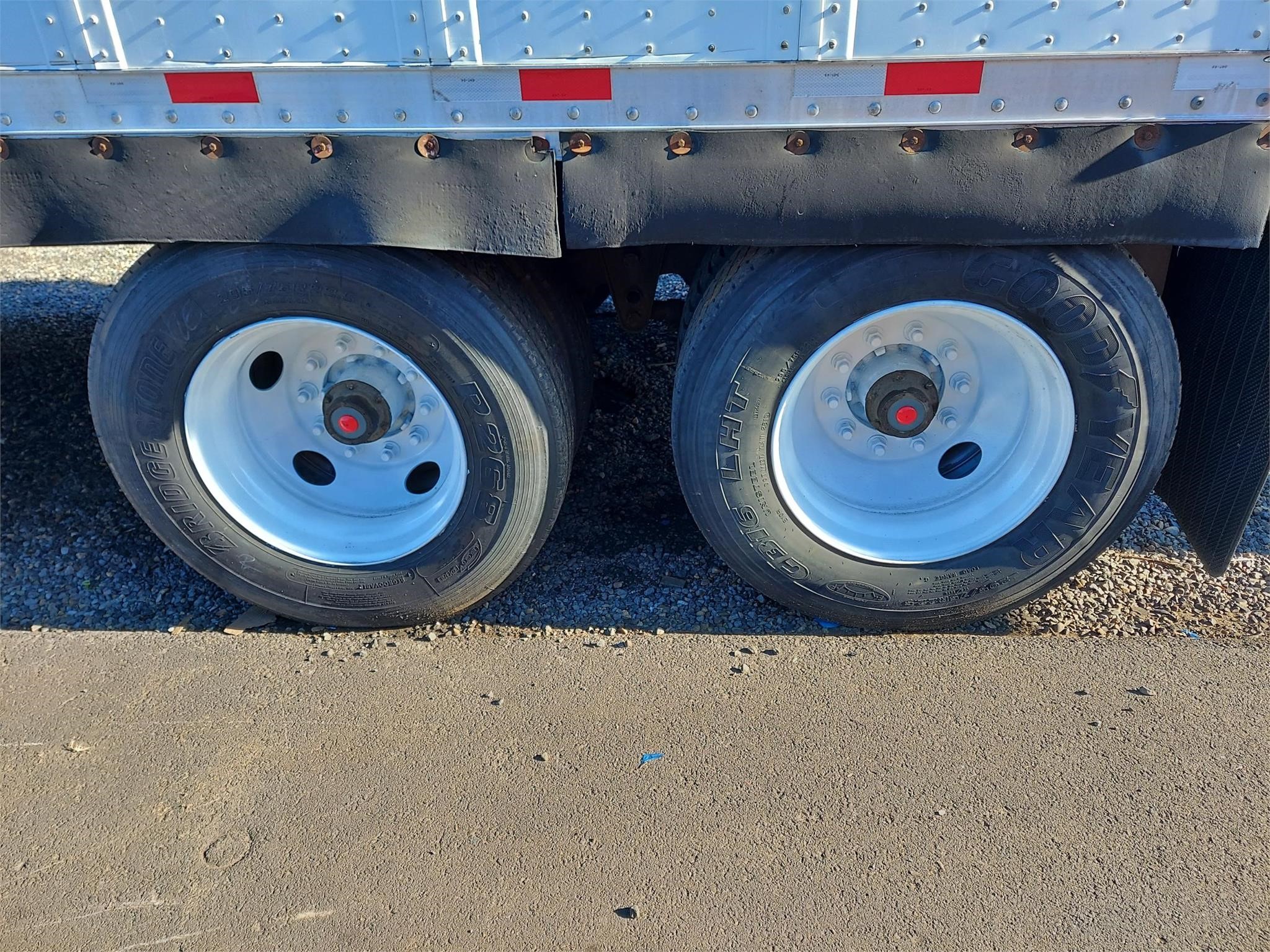 2016 HYUNDAI 35' 2 AXLE SPRING RIDE SLIDE DRYVAN 9005106914