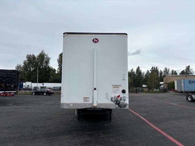 2016 GREAT DANE 28' AIR RIDE DRY VAN WITH 5500LB LIFTGATE 9019471821