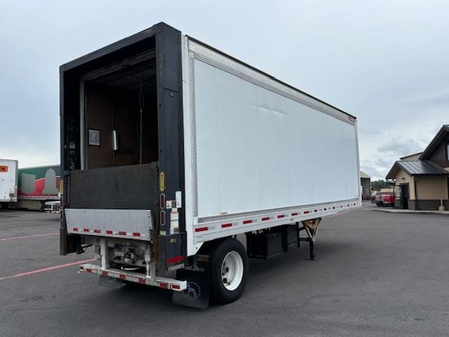 2013 GREAT DANE 28' AIR RIDE DRY VAN WITH 5500LB LIFTGATE 9019472181