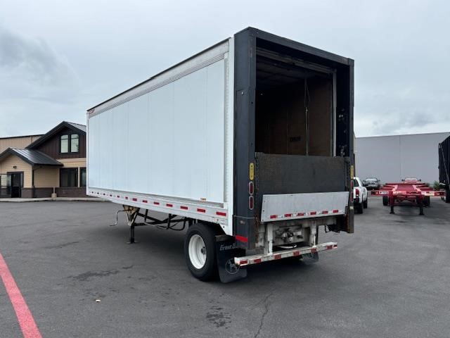 2013 GREAT DANE 28' AIR RIDE DRY VAN WITH 5500LB LIFTGATE 9019472182