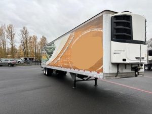 2012 HYUNDAI 2012 HYUNDAI 48u2019 ROLL DOOR REEFER W/5500 LB LIFT G 9033298372