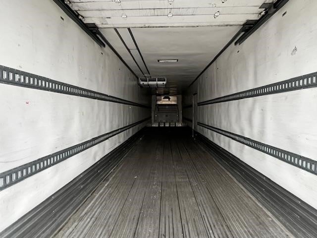 2014 UTILITY 48' TANDEM AXLE LIFT GATE REEFER 9038207093