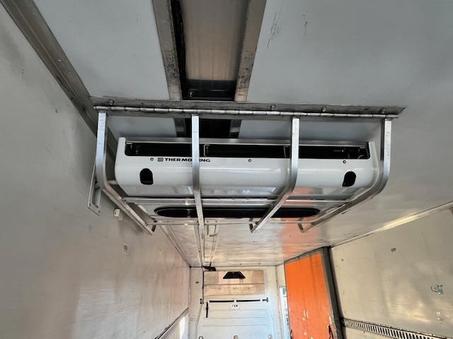 2014 UTILITY 48' TANDEM AXLE LIFT GATE REEFER 9038208534